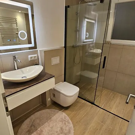 Apartamento Stylish For Short & Long-term *