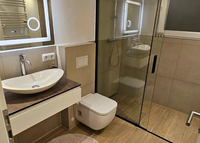 Apartment Stylish For Short & Long-term *